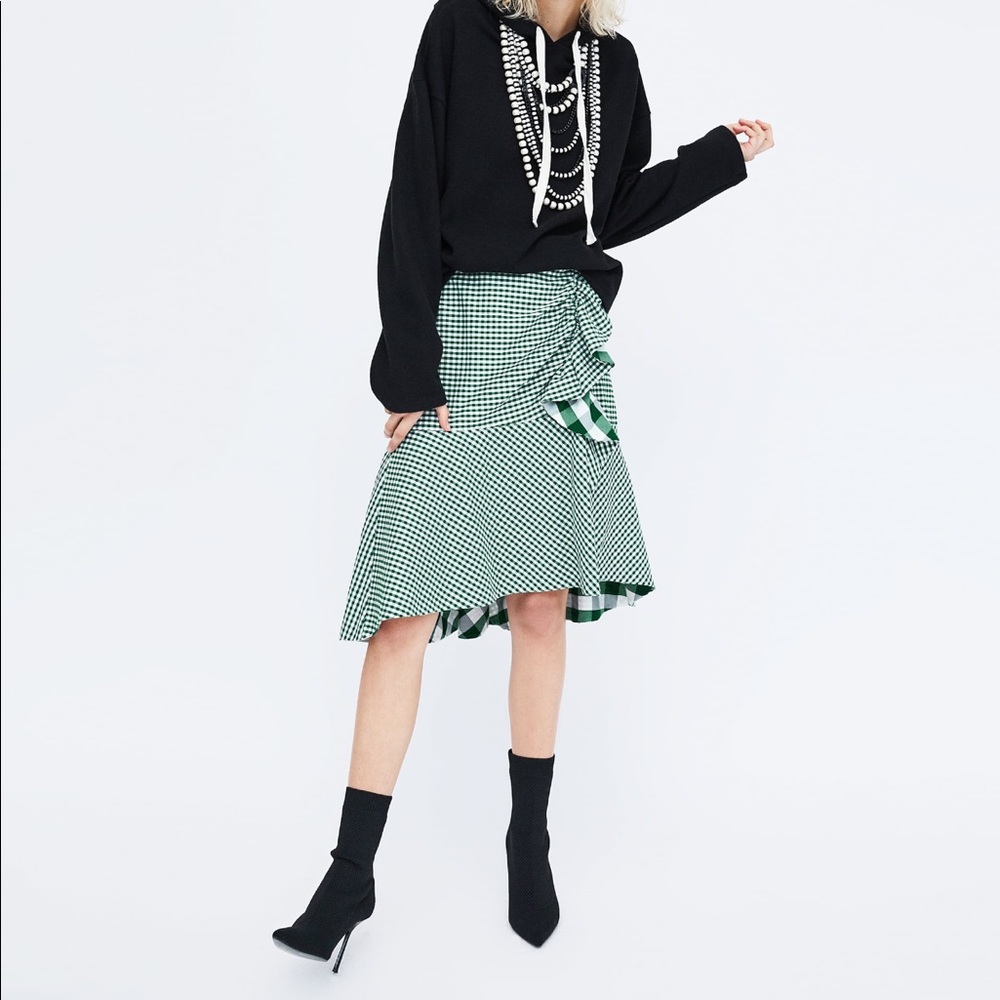 ⭐️⭐️Sale!! Zara Midi Asymmetric Skirt **Host Pic** - Picture 2 of 8